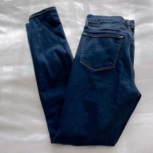 Dark blue jean Lucky Brand